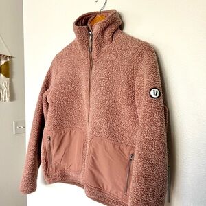 Vuori - Womens Alpine Sherpa Jacket in Terracotta (XS)